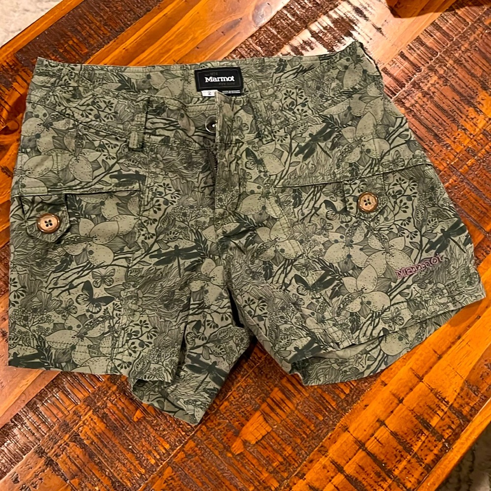 Marmot Green Floral Botanical Shorts